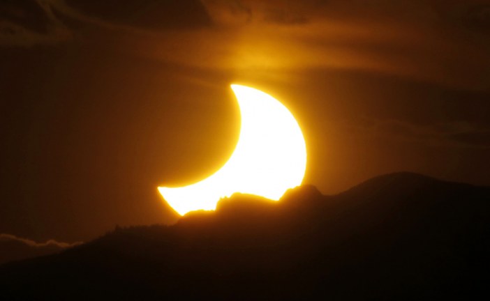 Historic eclipse will test U.S. power grids with 12,000 megawatts expected to fall offline