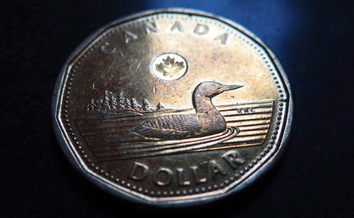 Loonie poised for a boost as link with oil prices revives