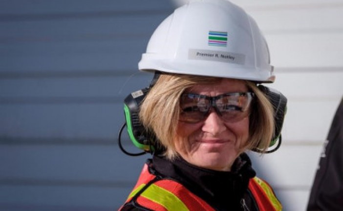 Alberta Premier Notley unveils high-profile task force to counter B.C. ‘attack’