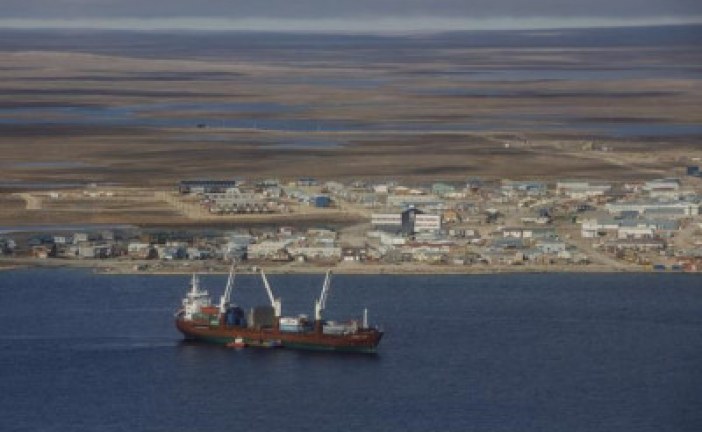 Ottawa supports heavy fuel ban for Arctic; northerners seek compensation