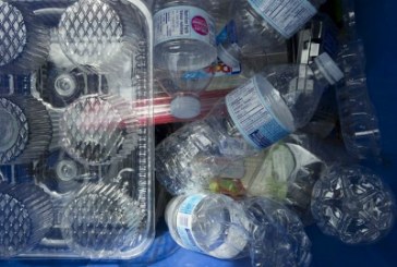 Canada to impose binding plastic standards for products and packaging: Minister