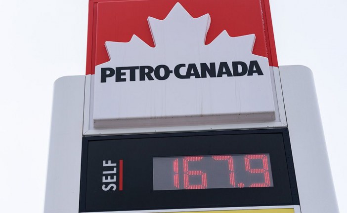 Alberta to lift gasoline tax and set up electricity rebate to relieve load on consumers