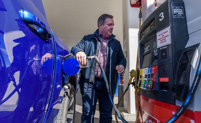 ‘That’s big money’: Kenney says gas tax break will bring relief to inflation-weary Albertans