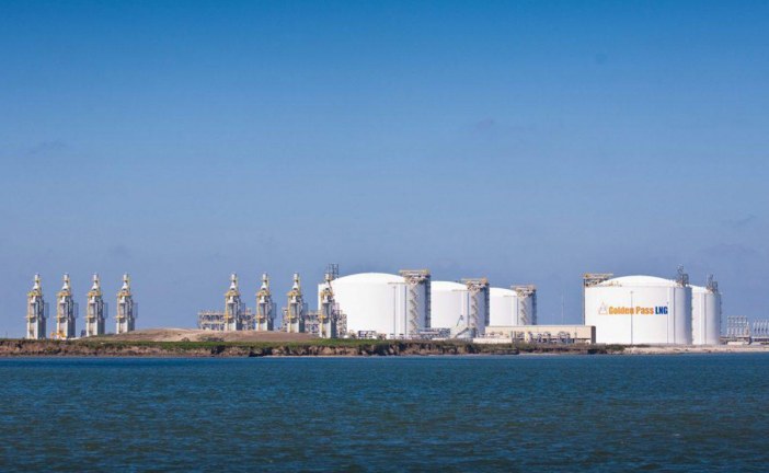 U.S. LNG developers move to 24/7 construction to accelerate new projects